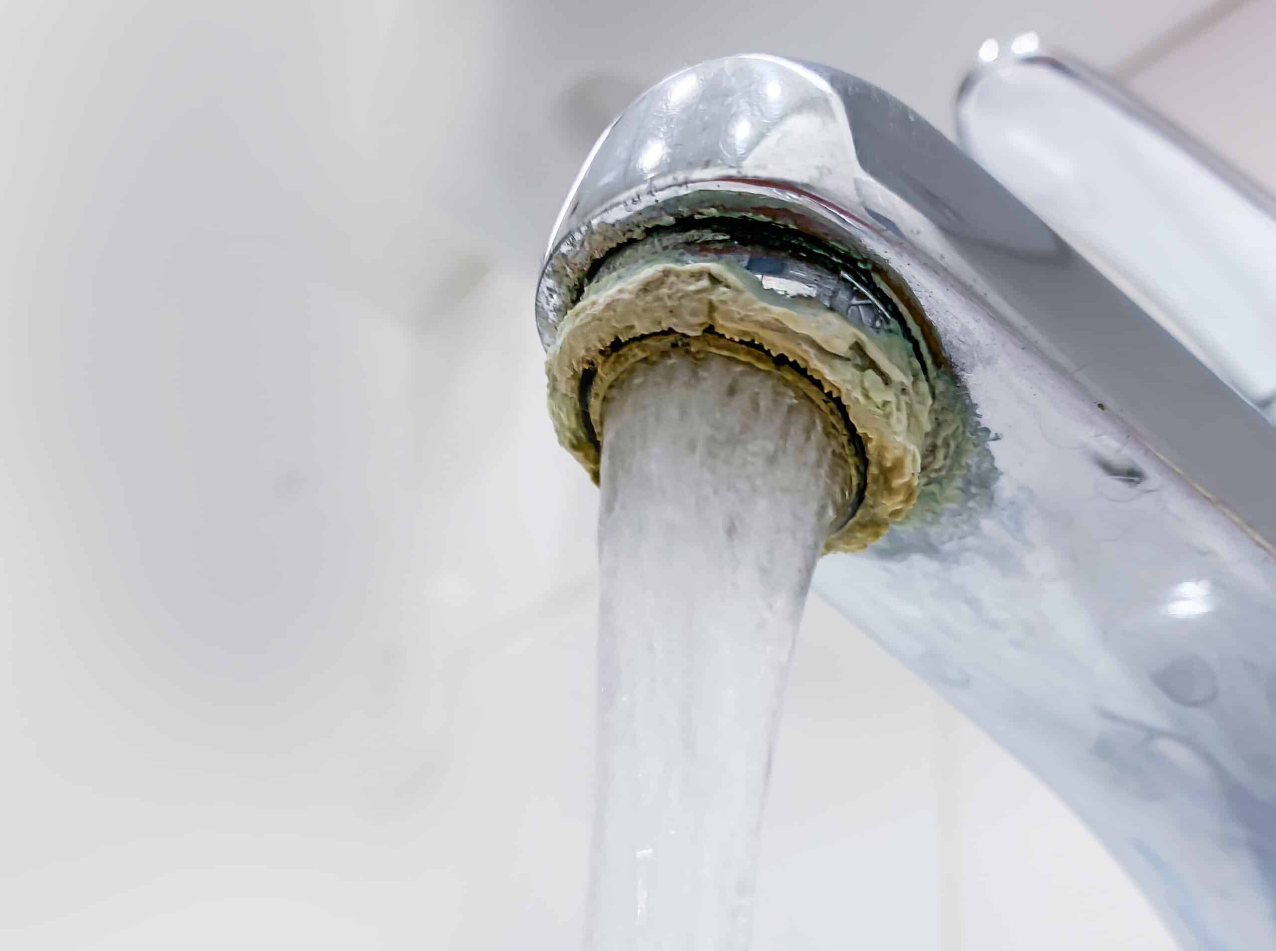 metodă împotriva calcarului de pe robinete