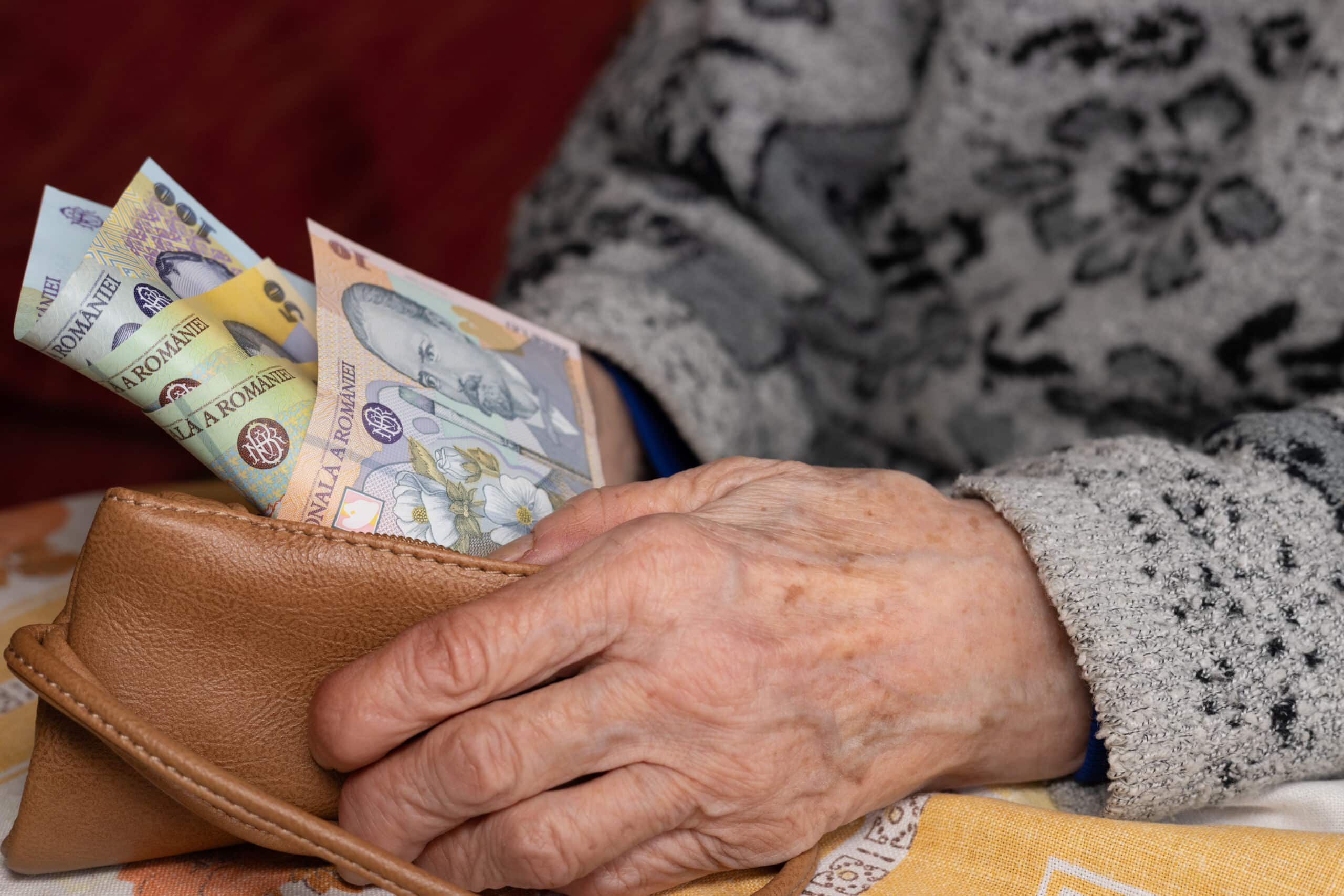 Pensionarii cu o pensie mai mică de 2.500 de lei sunt scutiți de CASS